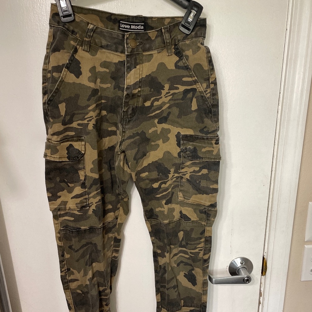 Camo cargo pants
